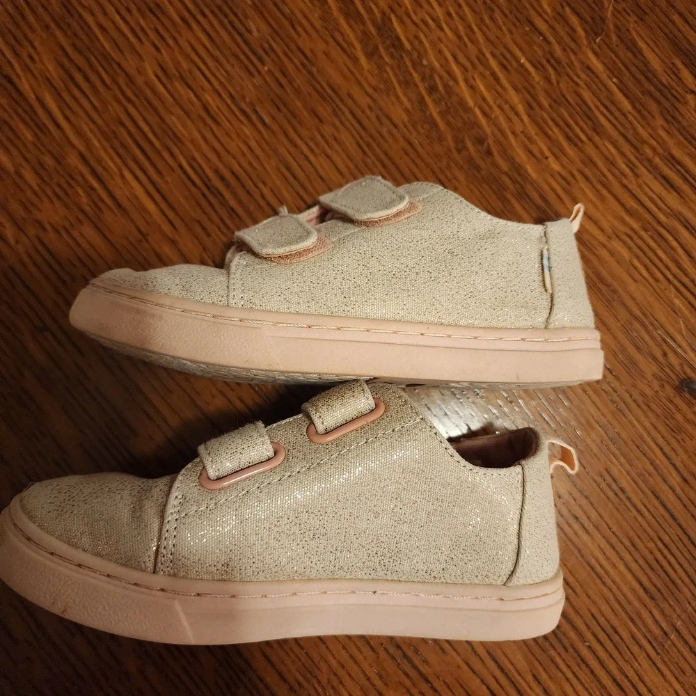 Toms Toddler‎ Rose Metallic Size 10 Cute Sassy Princess